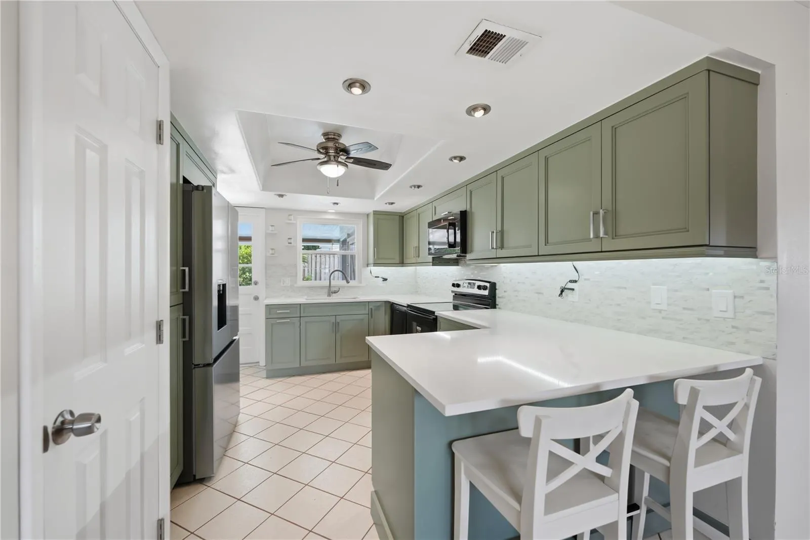 524 SPRING OAKS BLVD