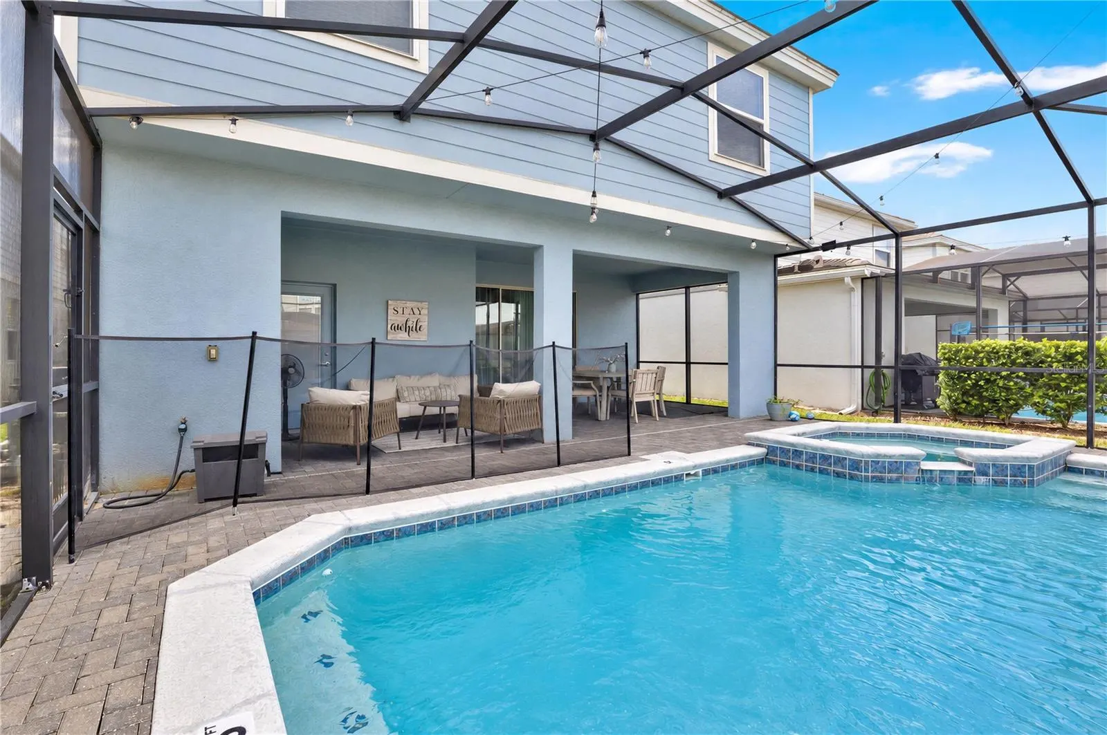 7400 OAKMOSS LOOP