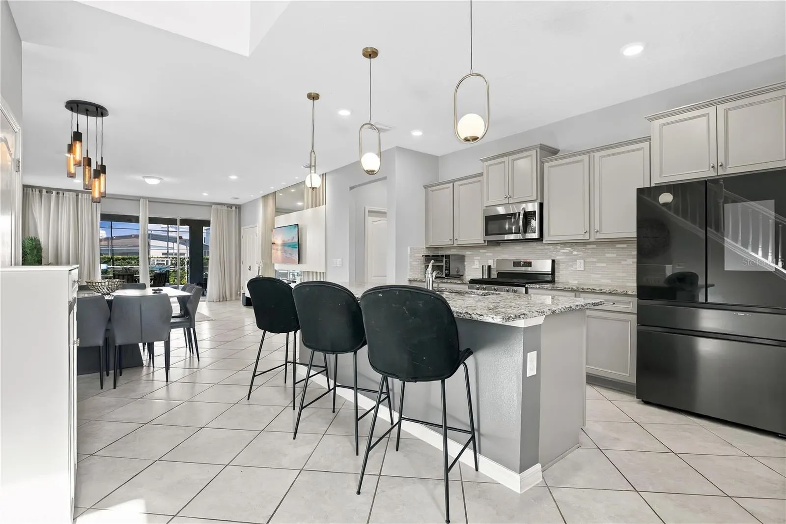 7400 OAKMOSS LOOP