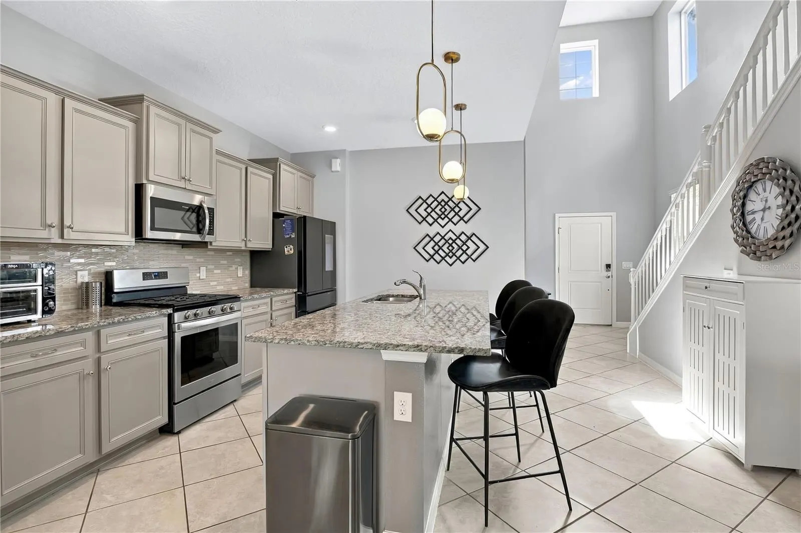 7400 OAKMOSS LOOP