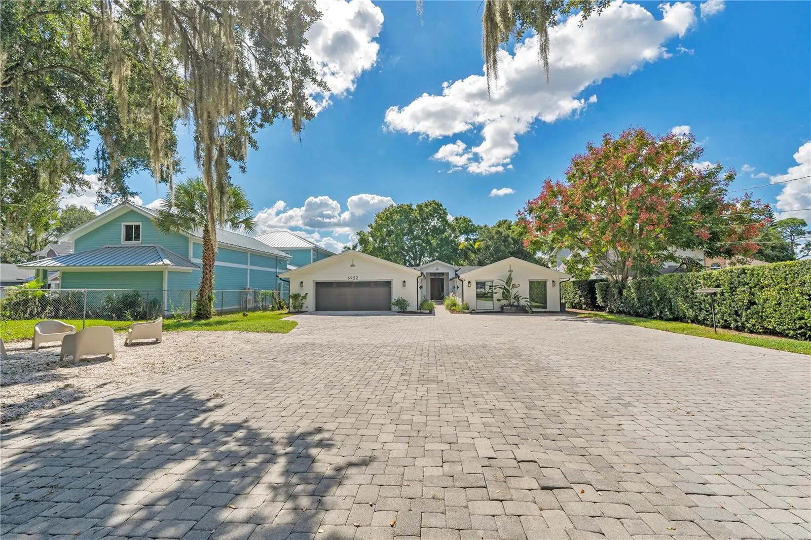 6922 SEMINOLE DR