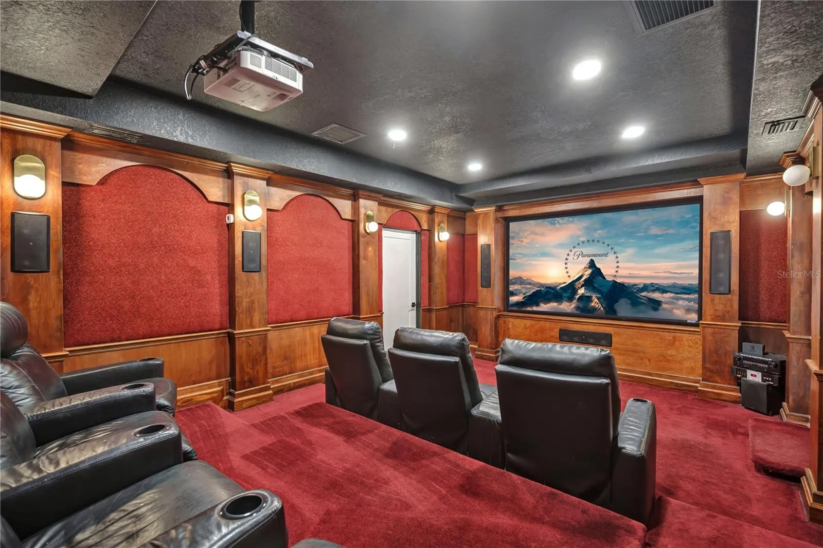 6922 SEMINOLE DR