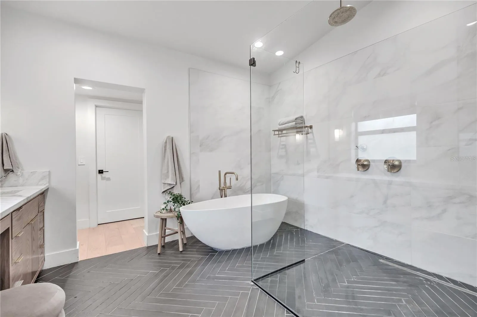 6922 SEMINOLE DR