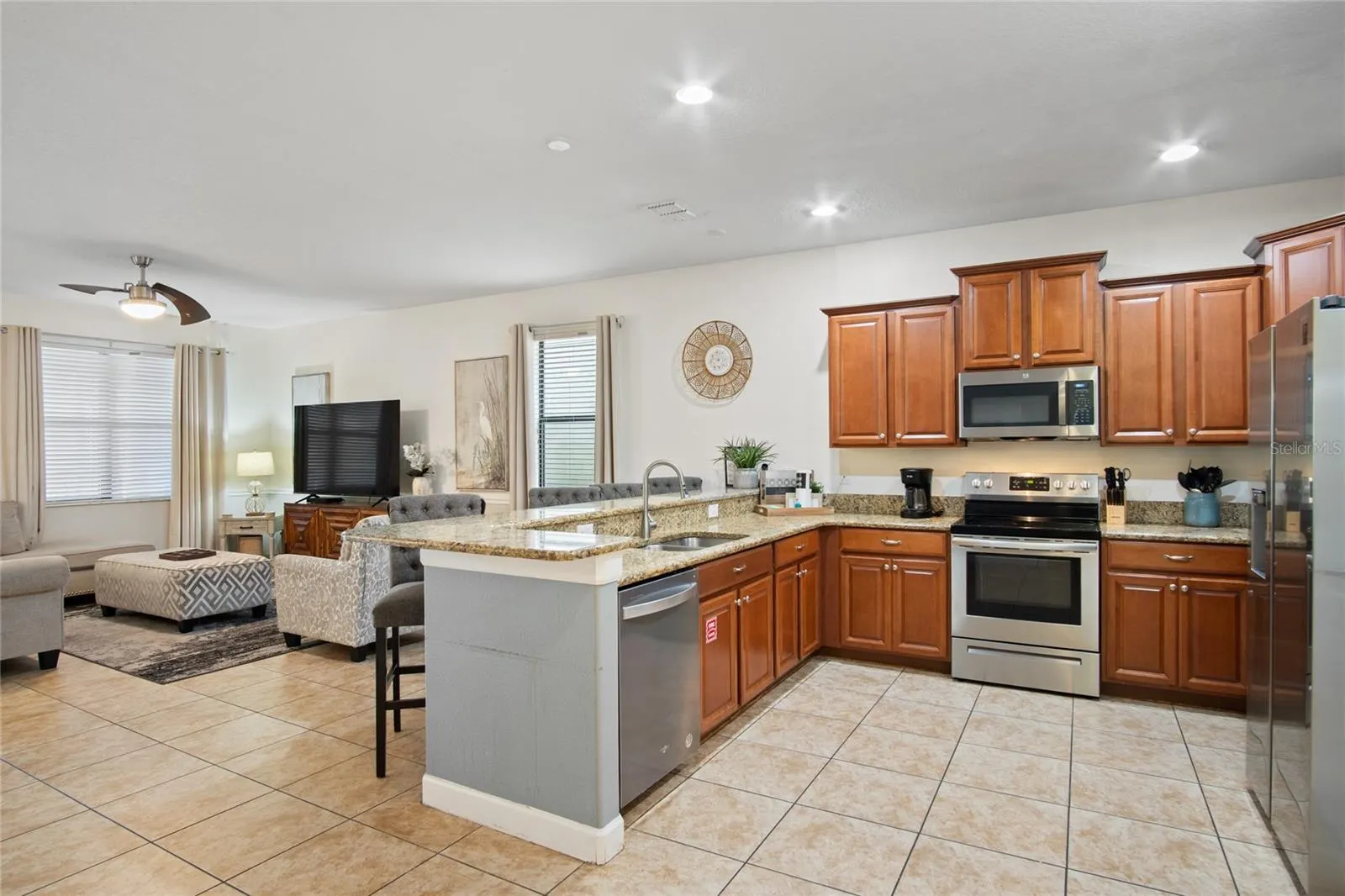 1464 MOON VALLEY DR