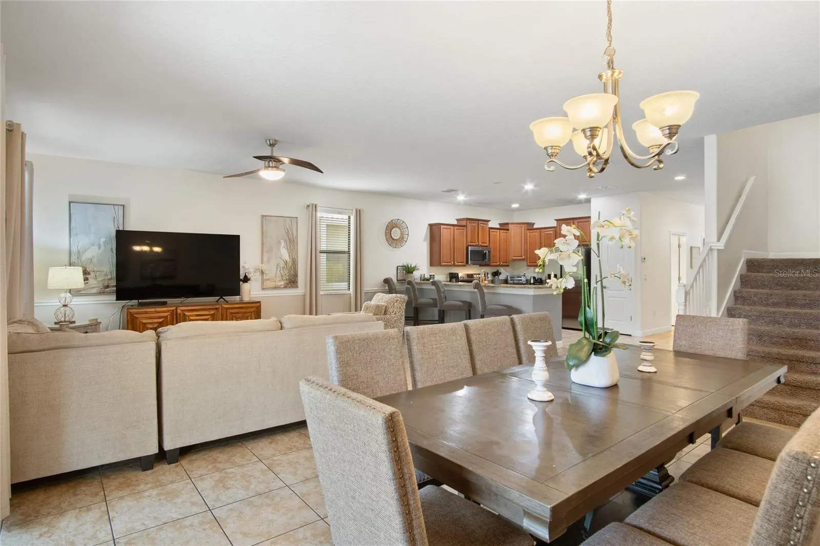 1464 MOON VALLEY DR