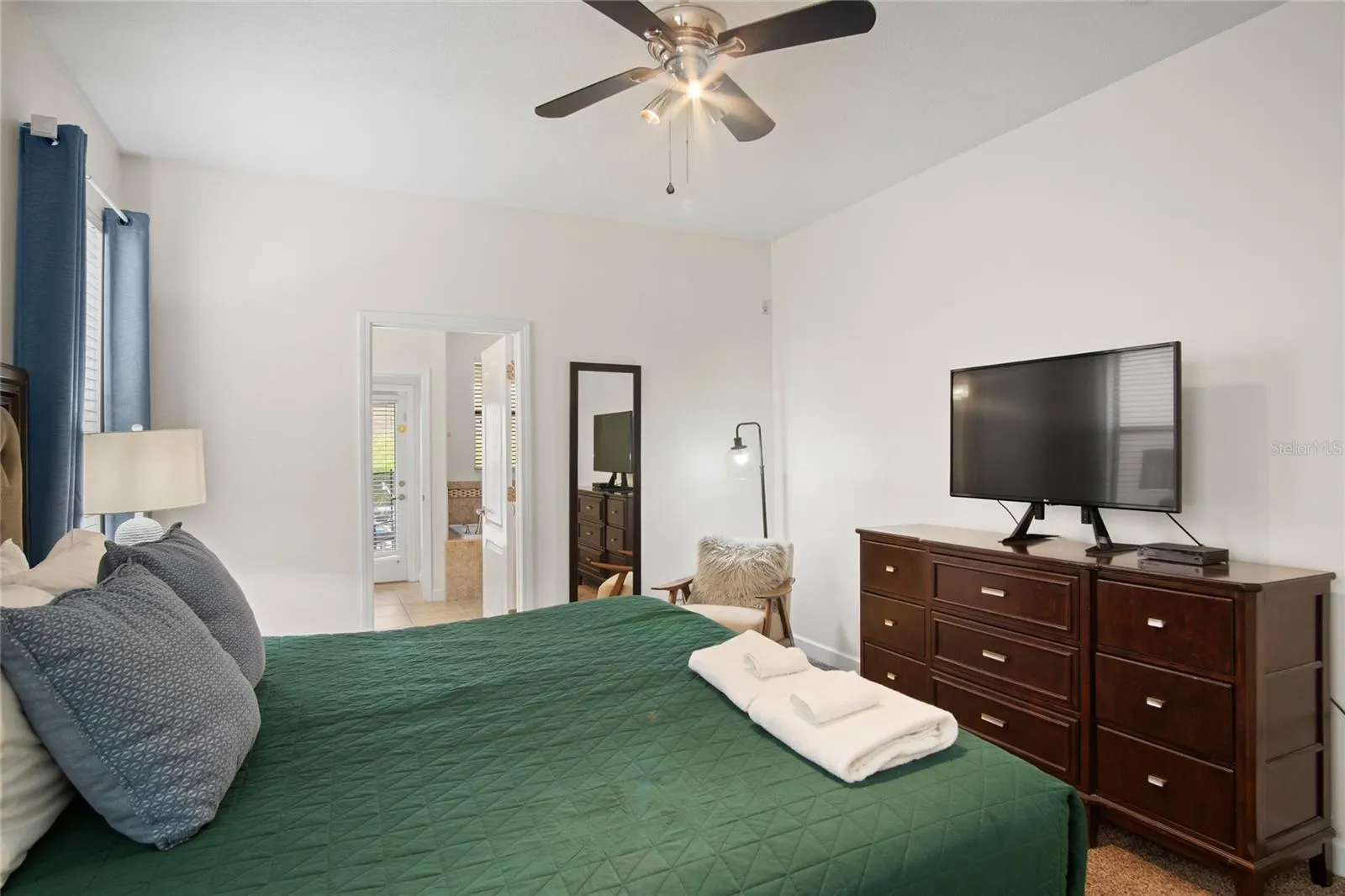 1464 MOON VALLEY DR