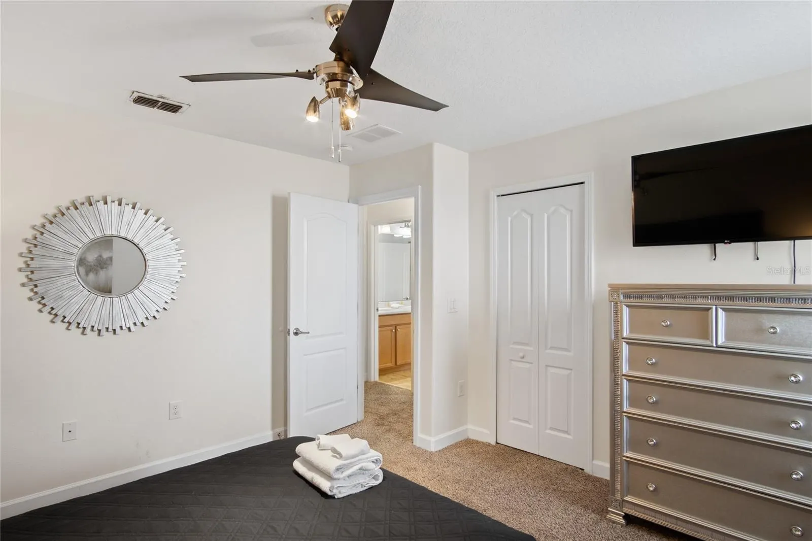 1464 MOON VALLEY DR