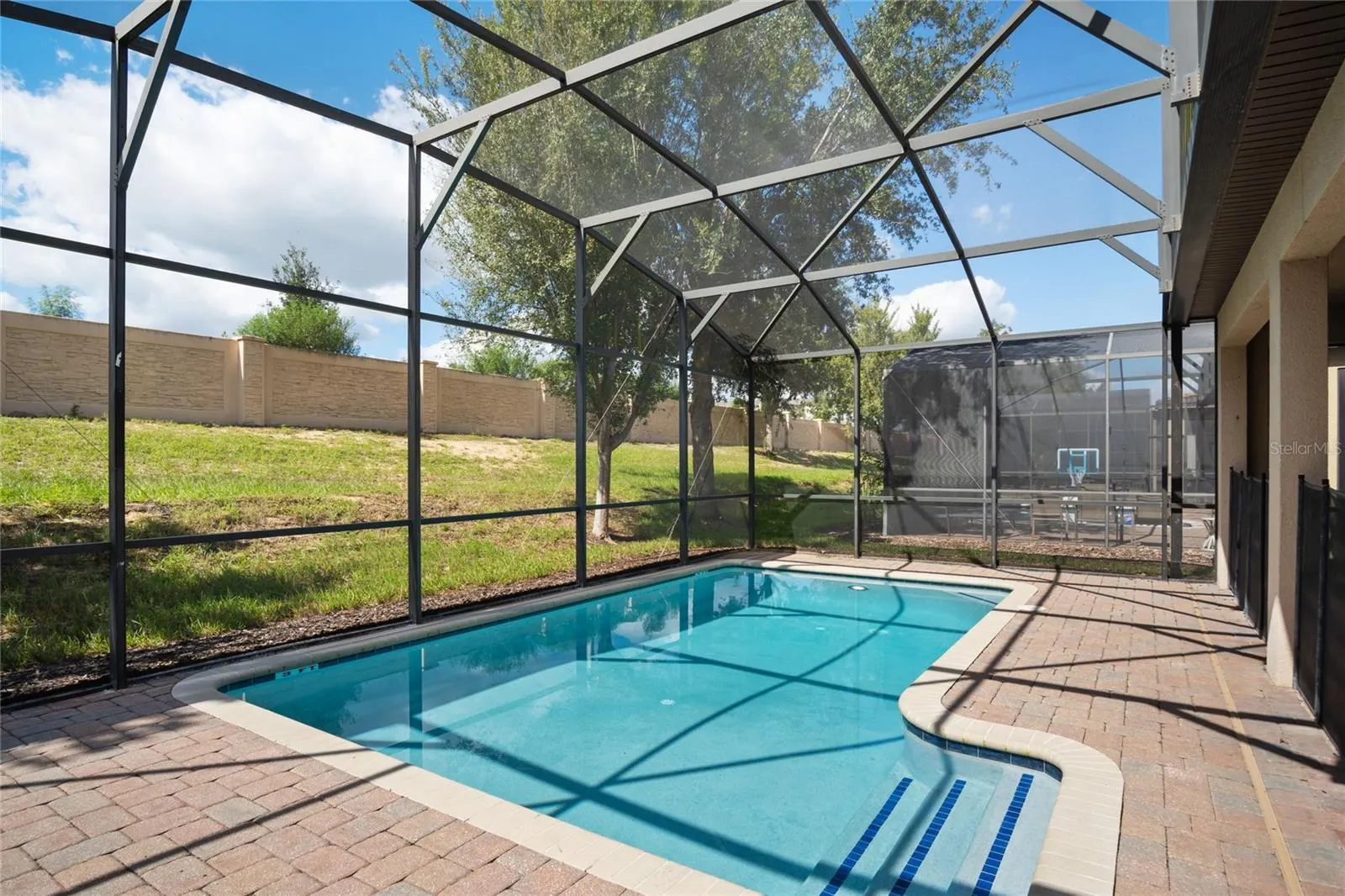 1464 MOON VALLEY DR