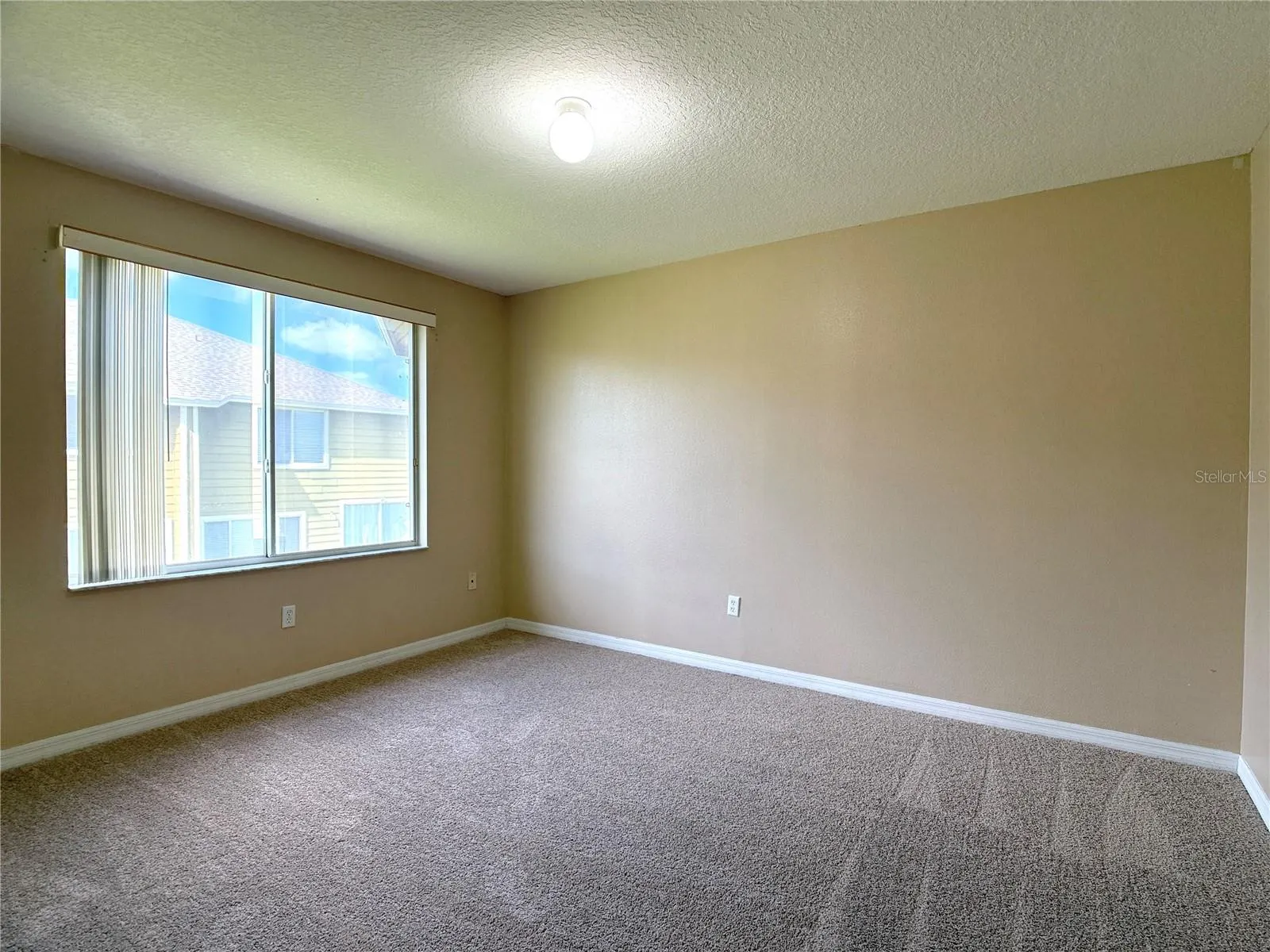 613 COCONUT PALM WAY