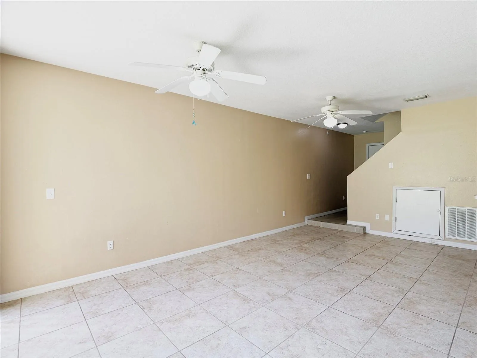 613 COCONUT PALM WAY