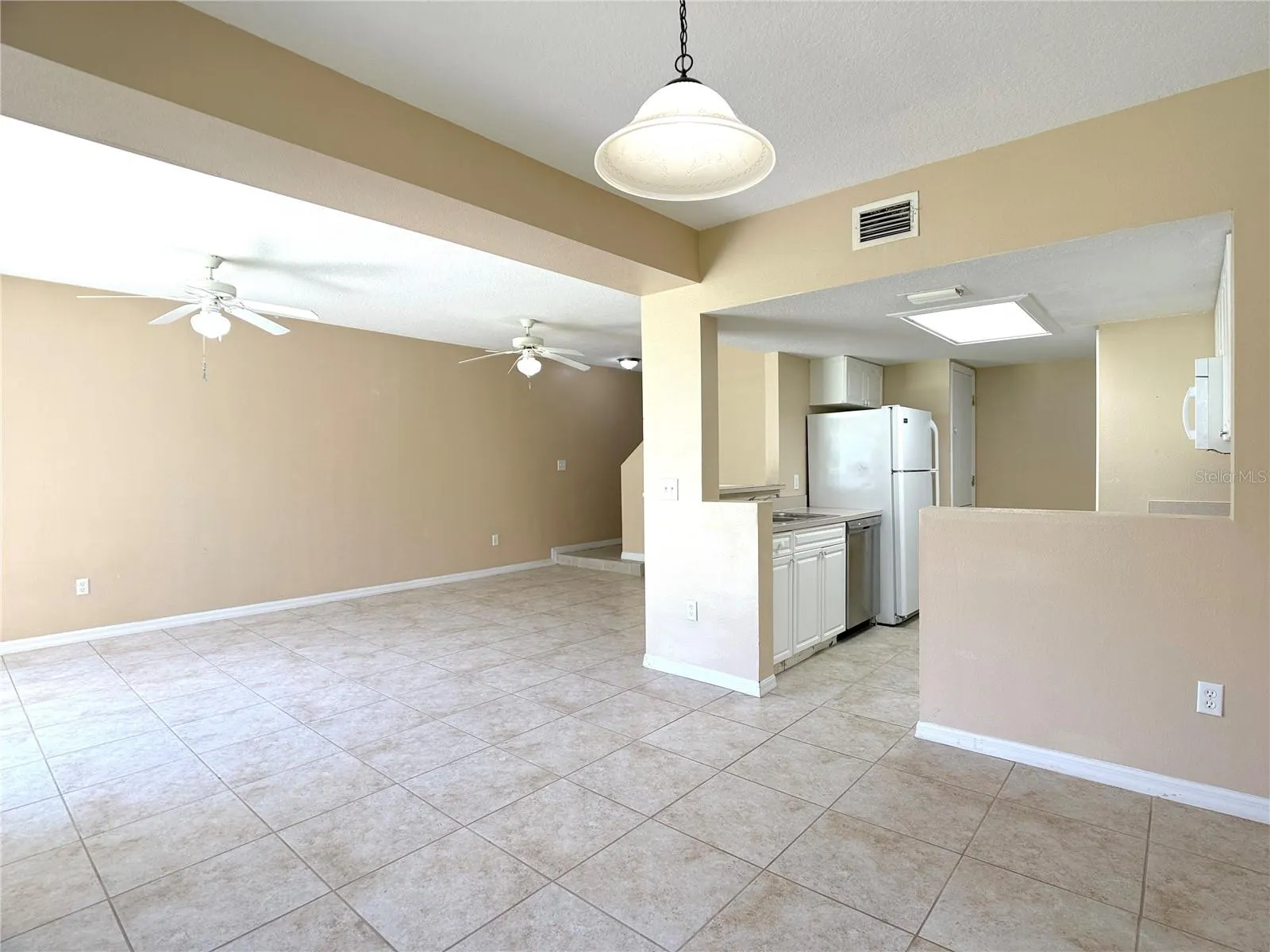 613 COCONUT PALM WAY