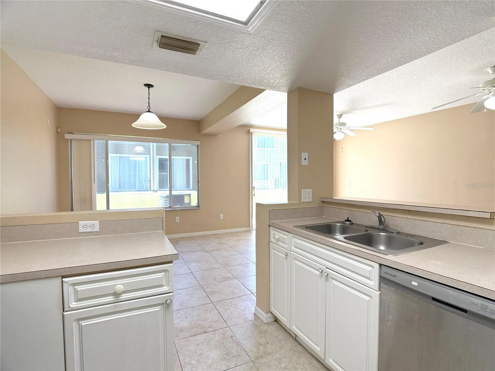 613 COCONUT PALM WAY