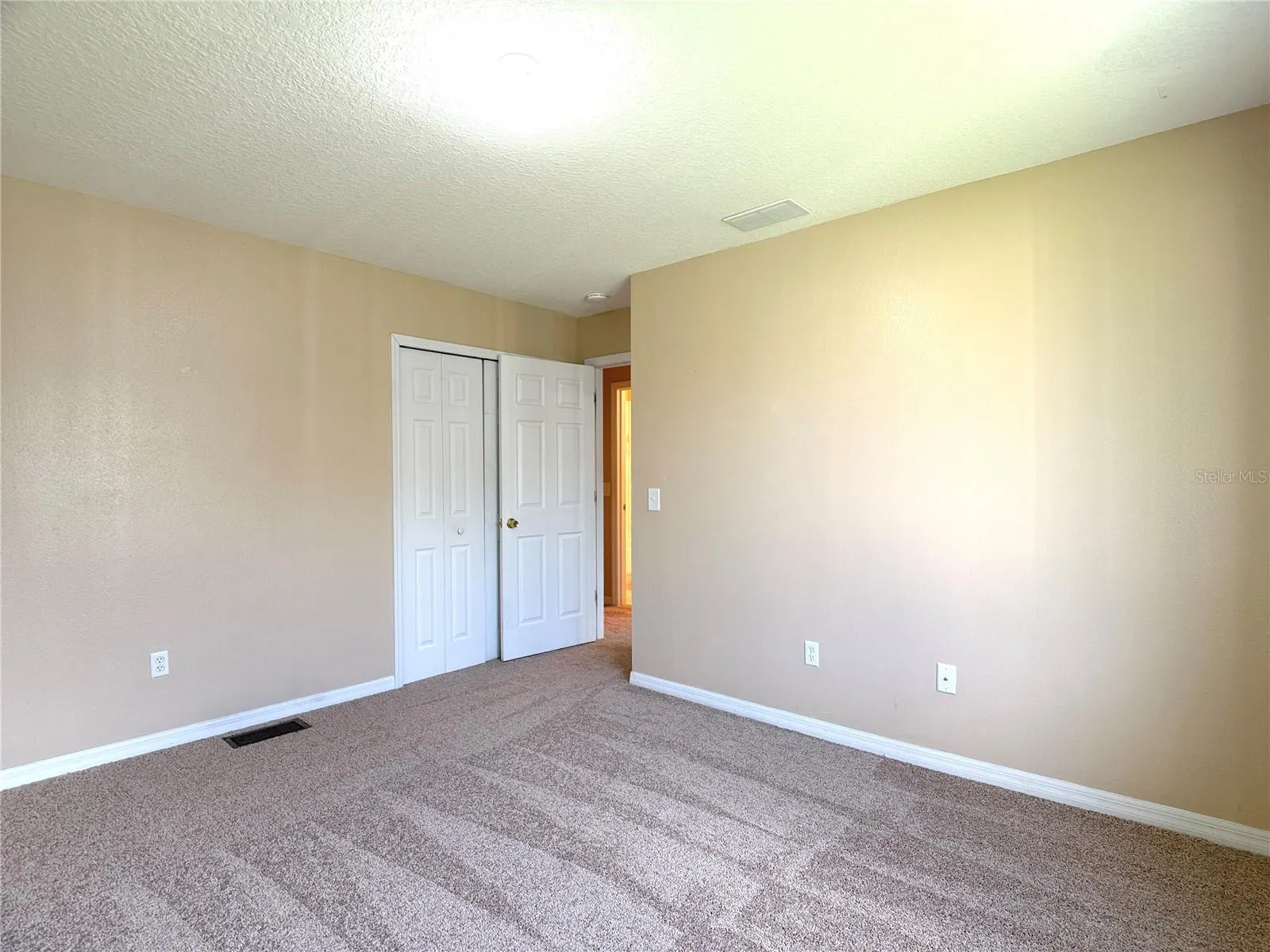 613 COCONUT PALM WAY