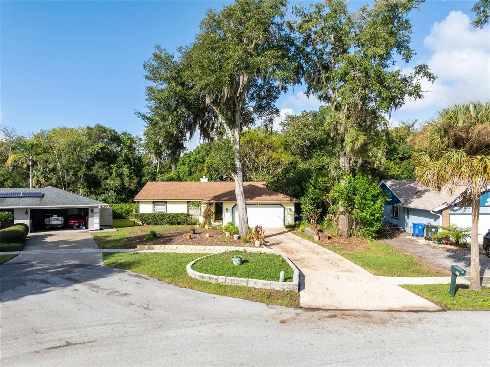 283 W CELERY CIR
