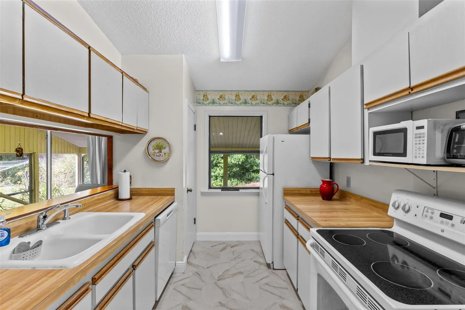 283 W CELERY CIR