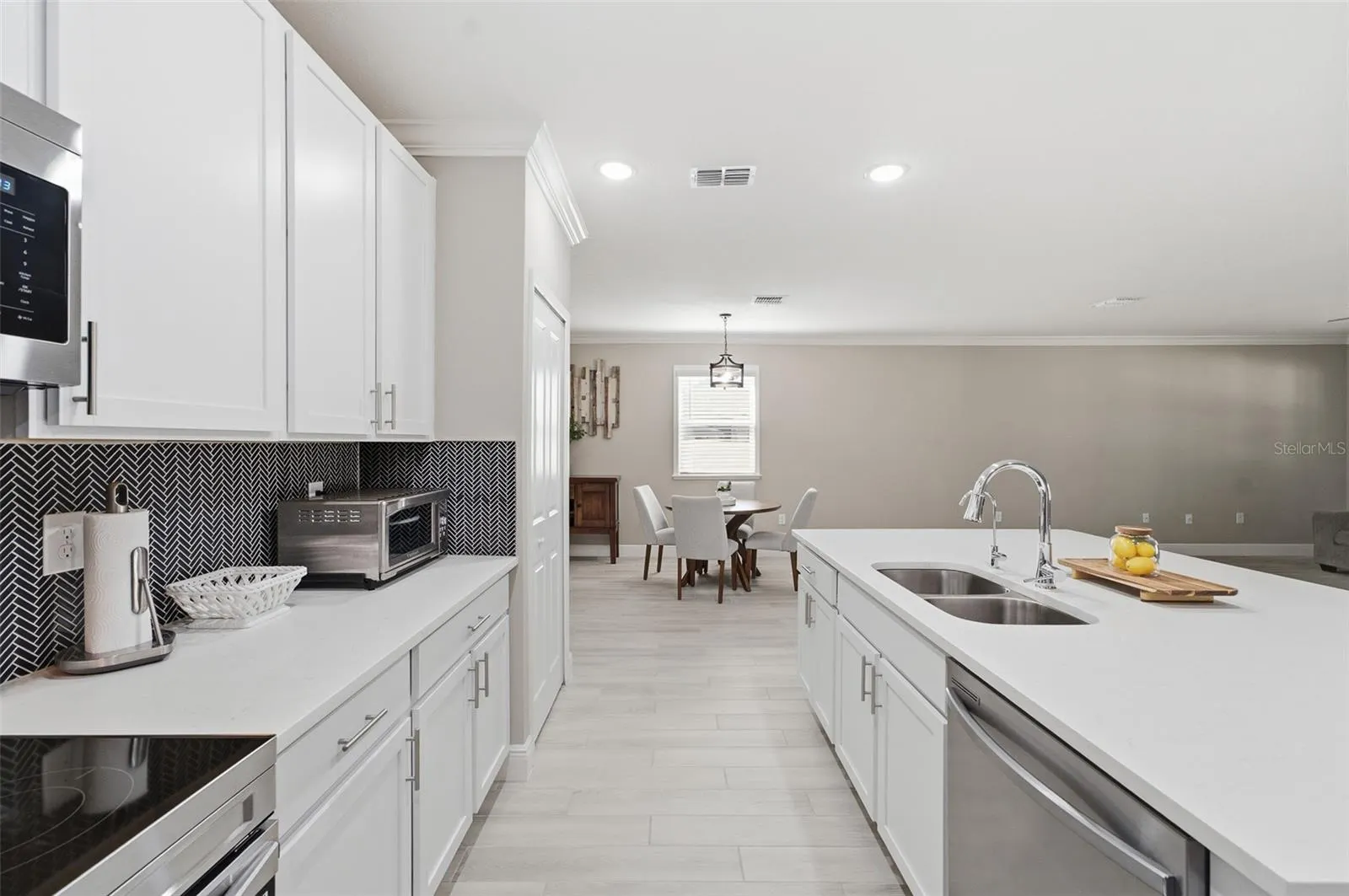 6601 TEMPO WAY