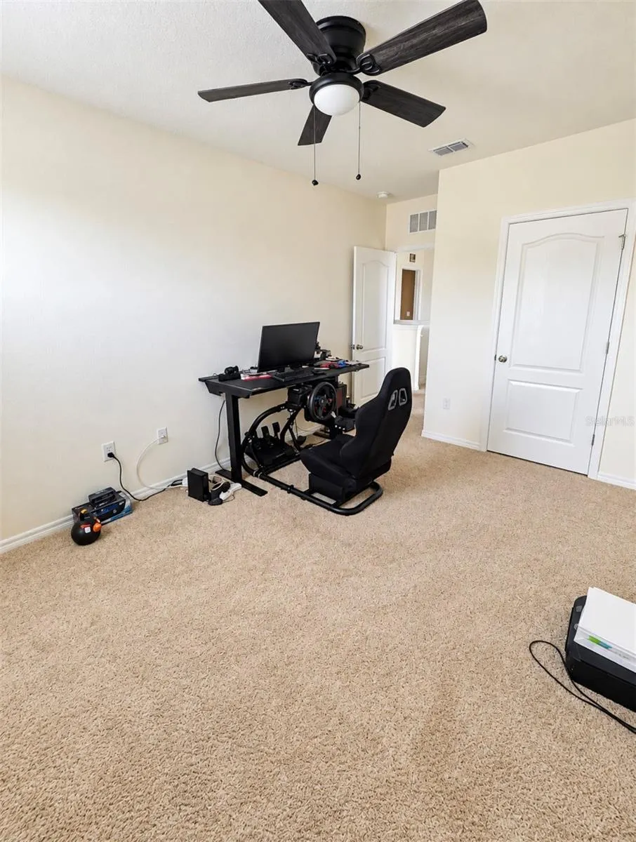 3660 SUNGROVE CIR