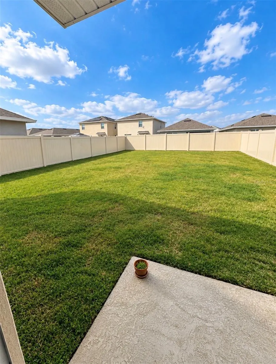3660 SUNGROVE CIR