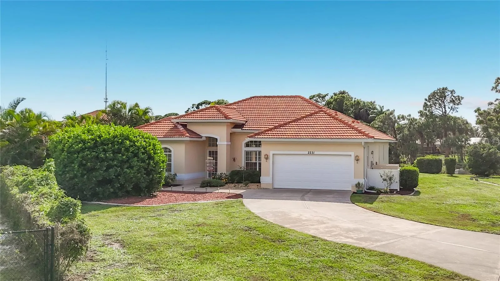 2231 LAKEWOOD TER