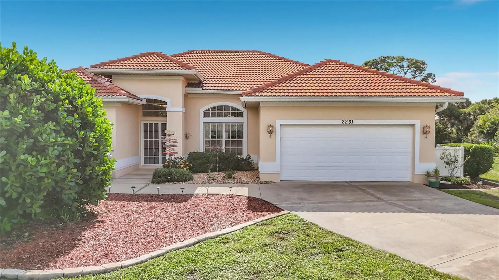 2231 LAKEWOOD TER