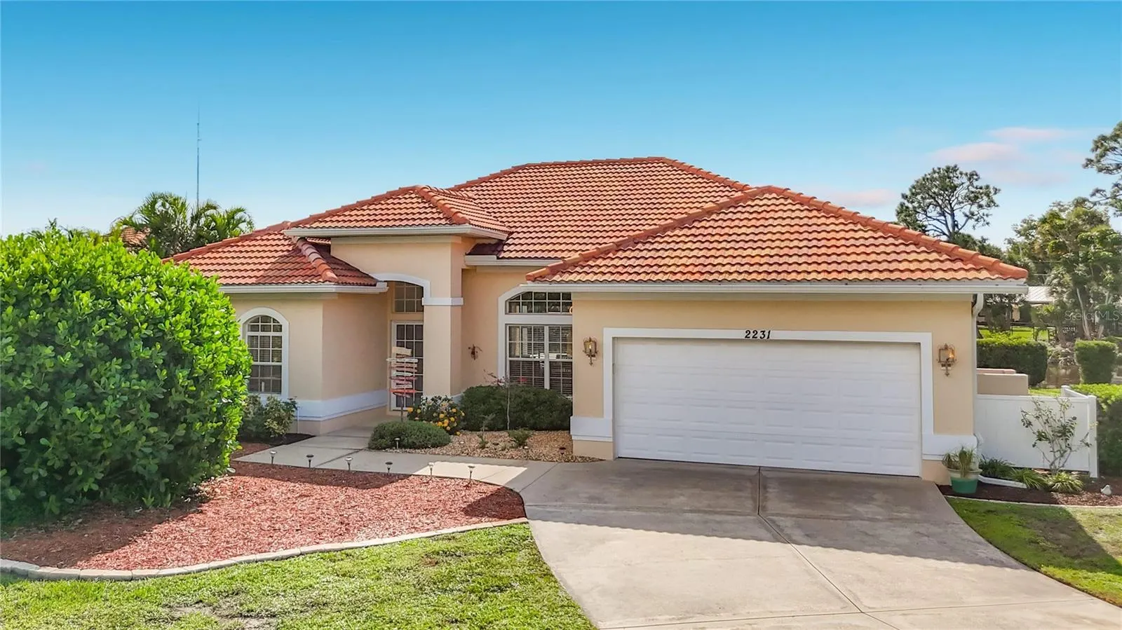 2231 LAKEWOOD TER