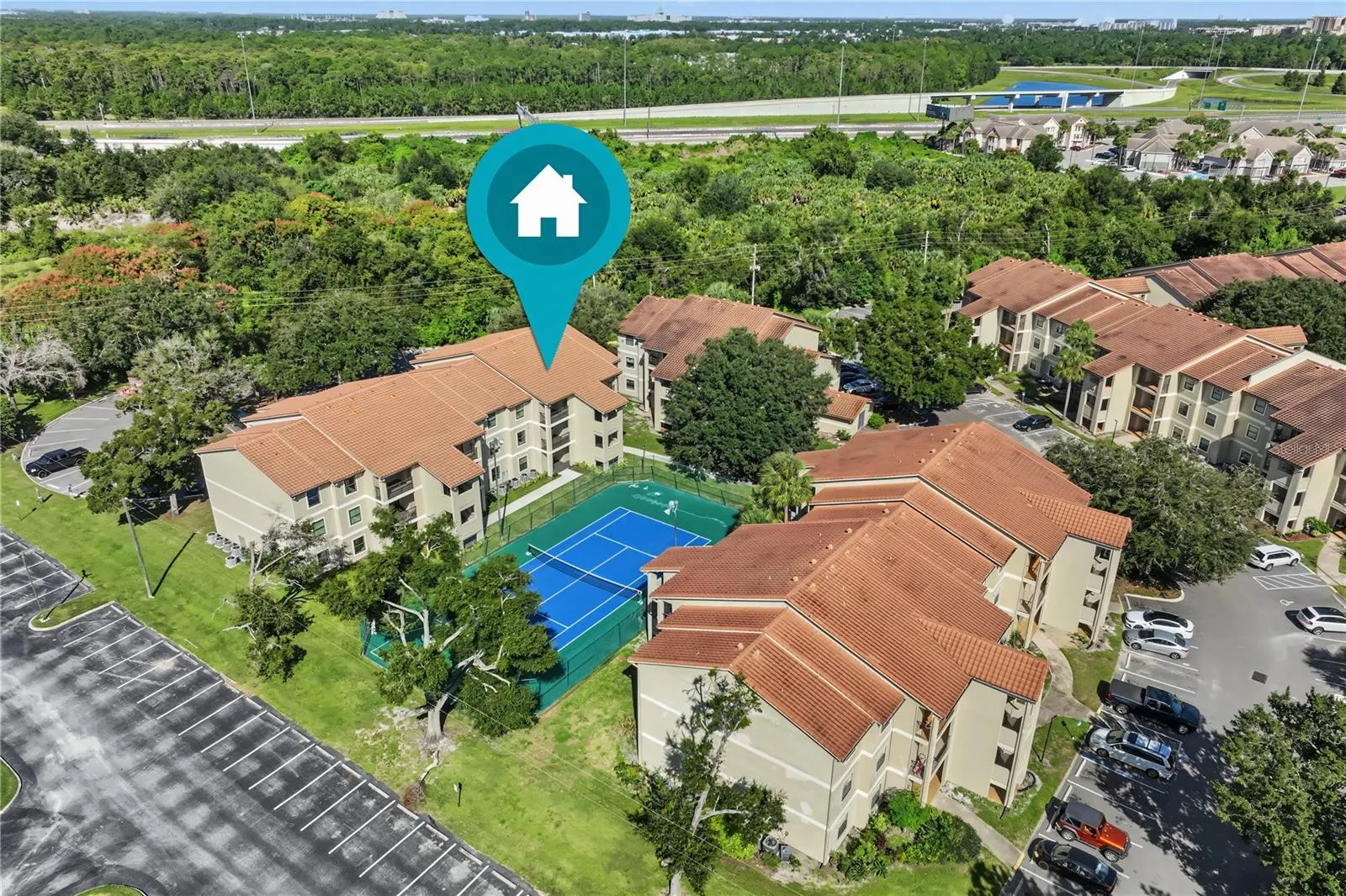 3024 PARKWAY BLVD #304 #304