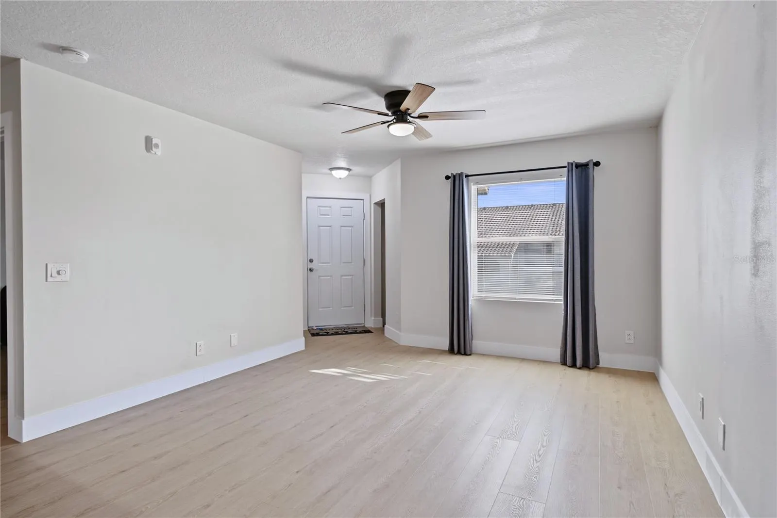 3024 PARKWAY BLVD #304 #304