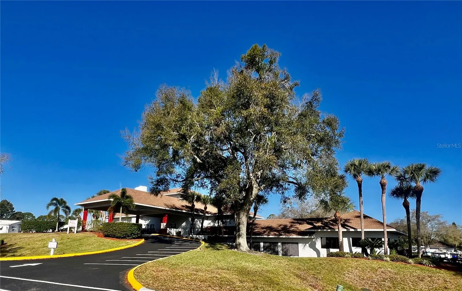 321 ST GEORGE DR