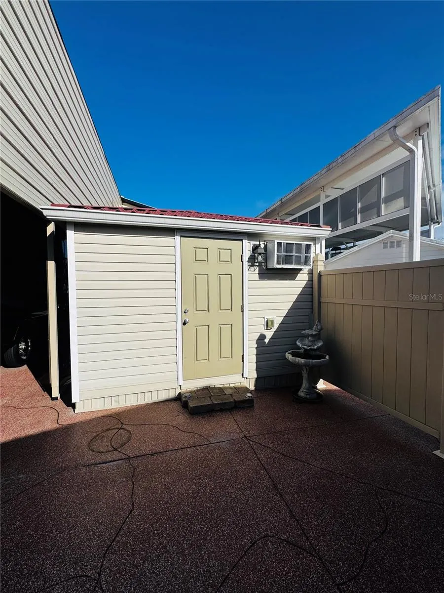 321 ST GEORGE DR