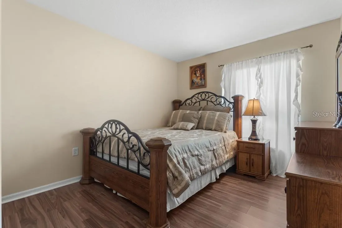 2438 BREWERTON LN