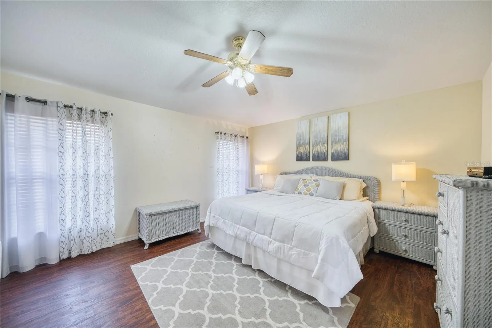 2234 SUMMER RAYE CT