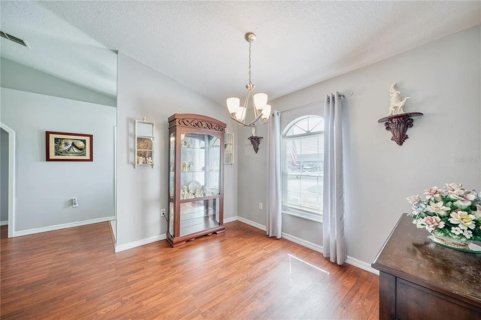 2234 SUMMER RAYE CT