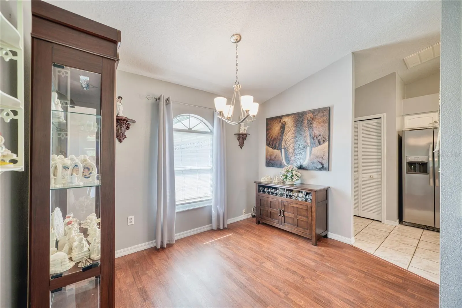 2234 SUMMER RAYE CT