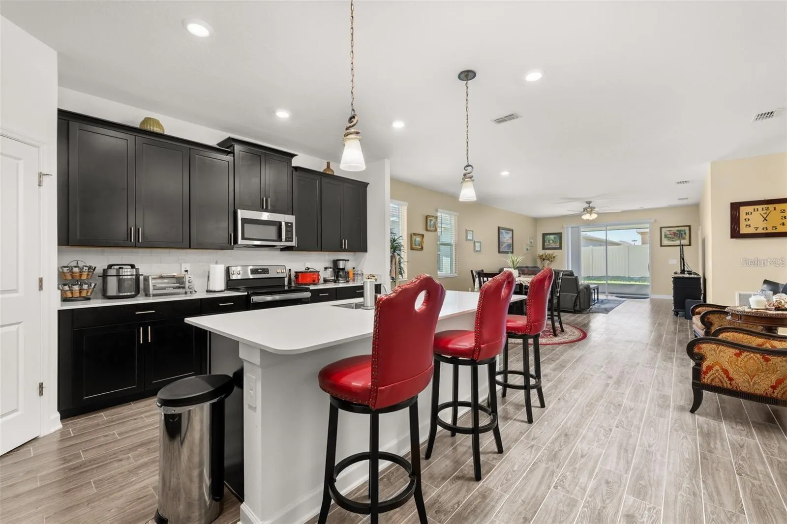 1739 GOOD NEIGHBOR LOOP