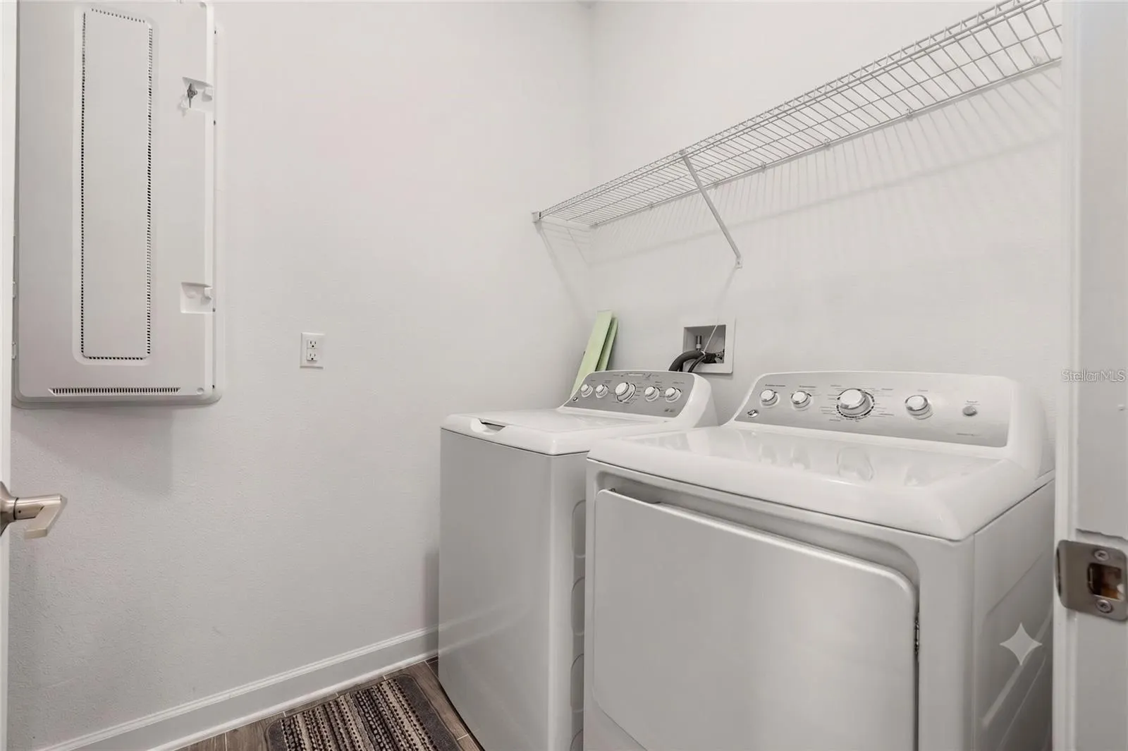1739 GOOD NEIGHBOR LOOP