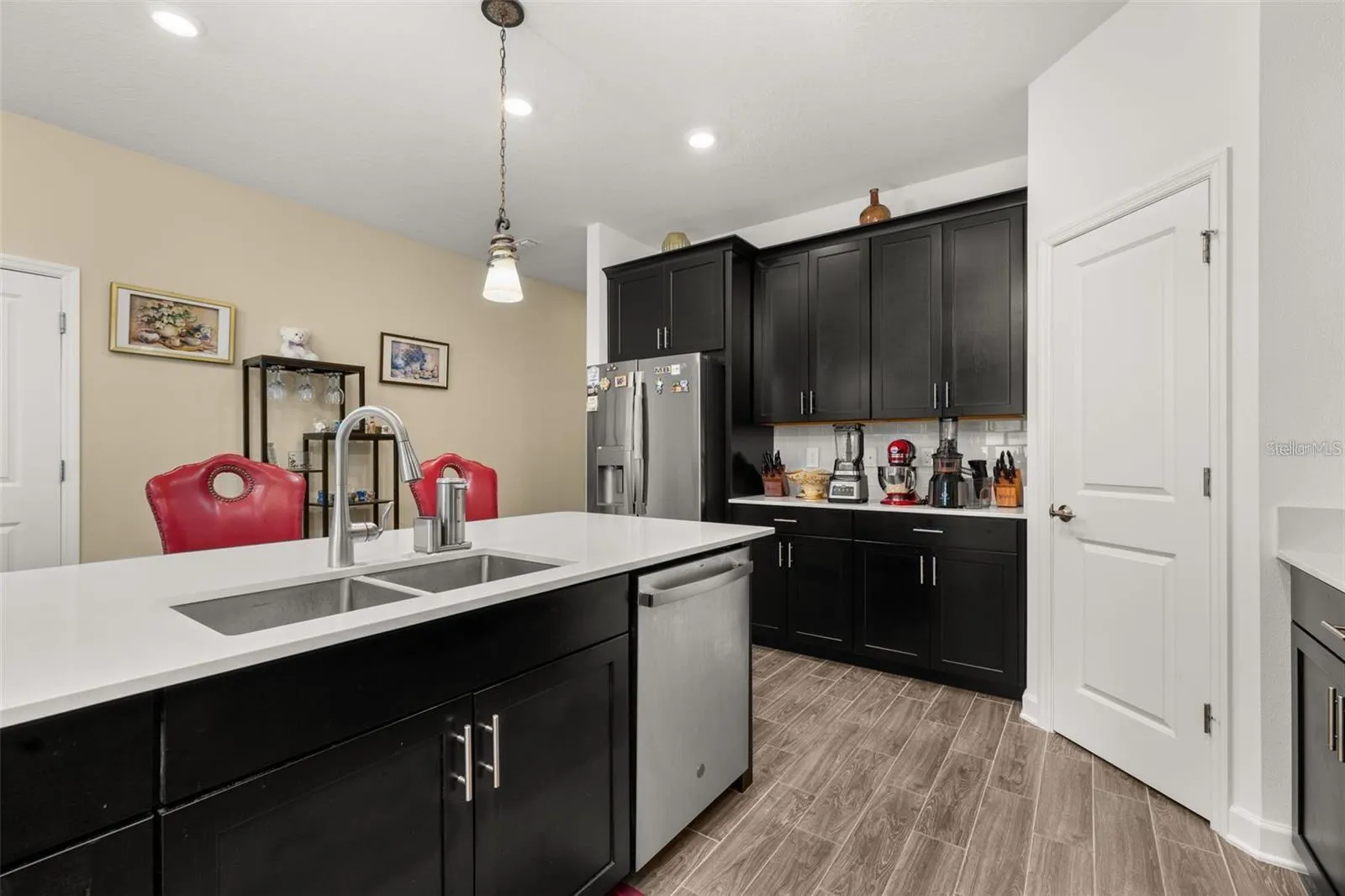 1739 GOOD NEIGHBOR LOOP