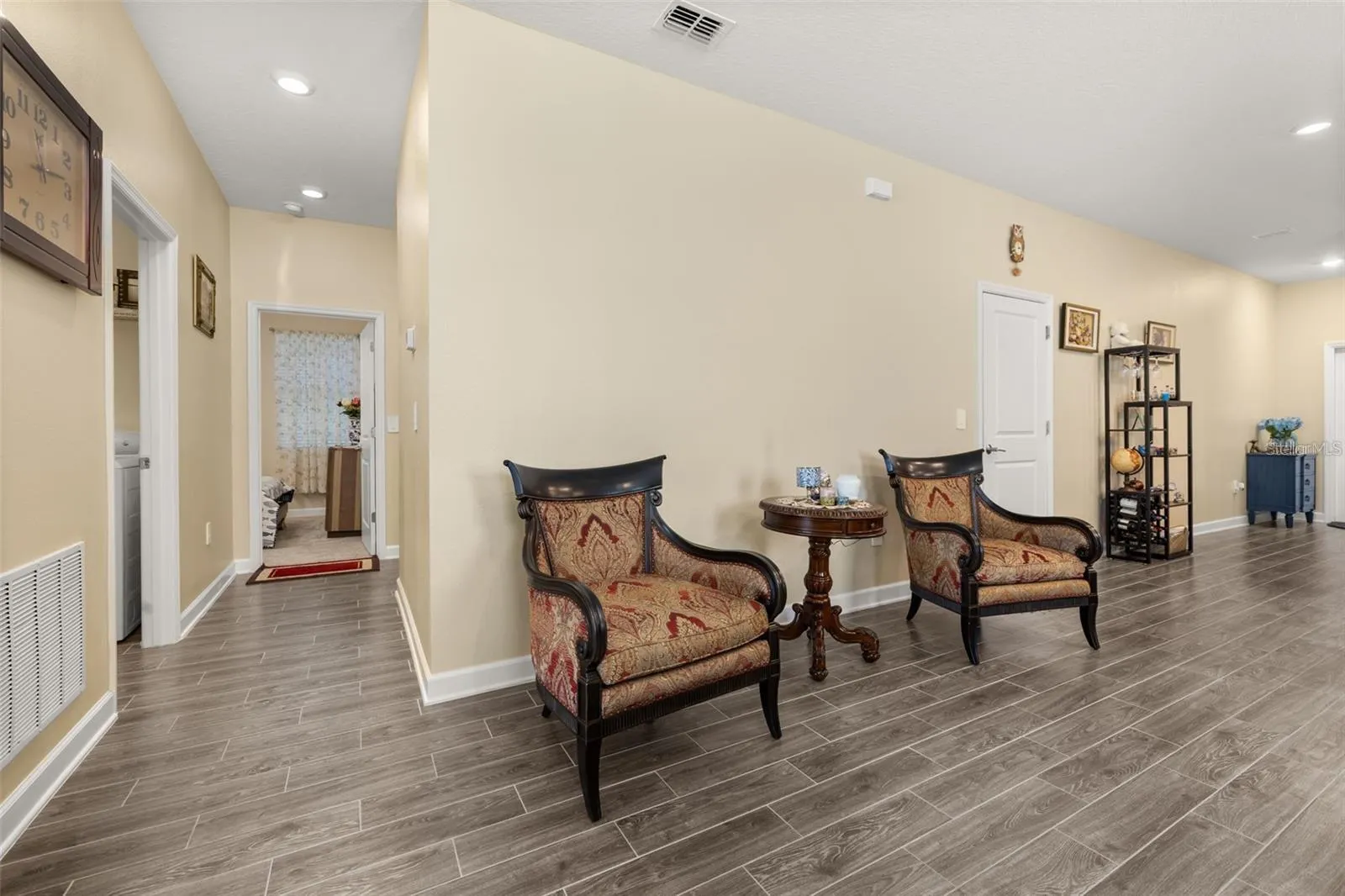 1739 GOOD NEIGHBOR LOOP