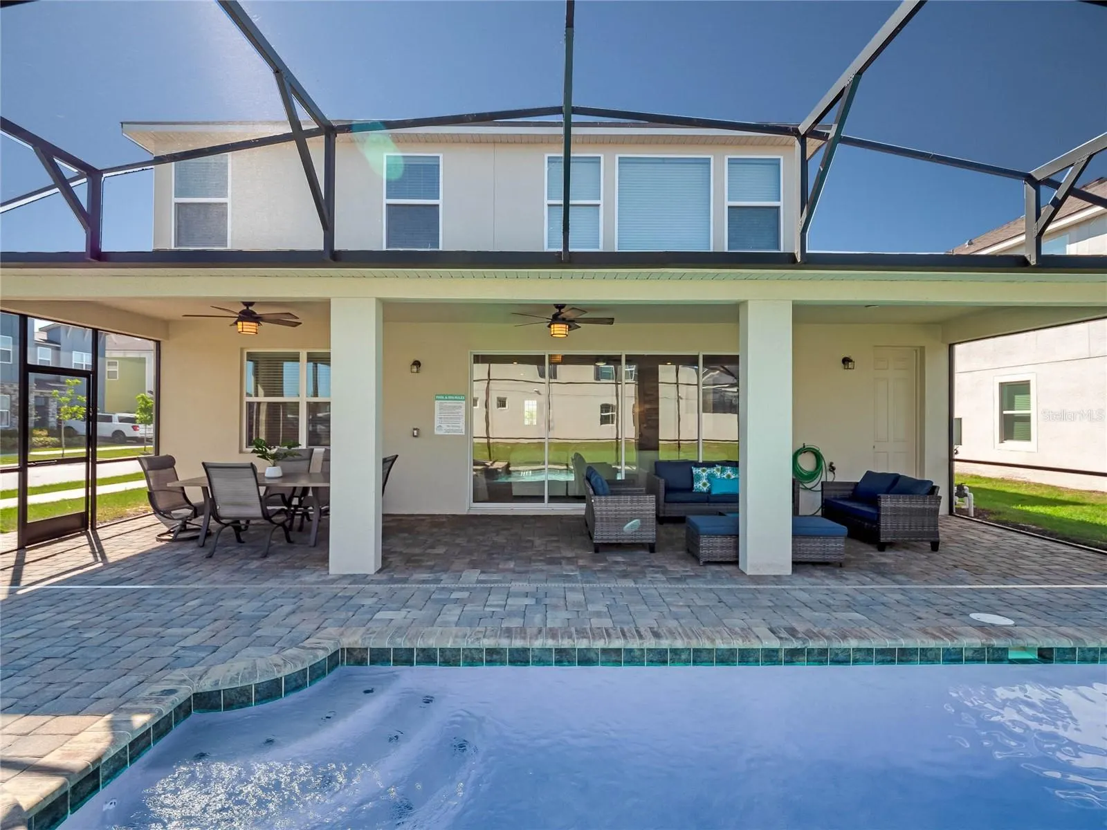 8951 HILTON RIDGE AVE