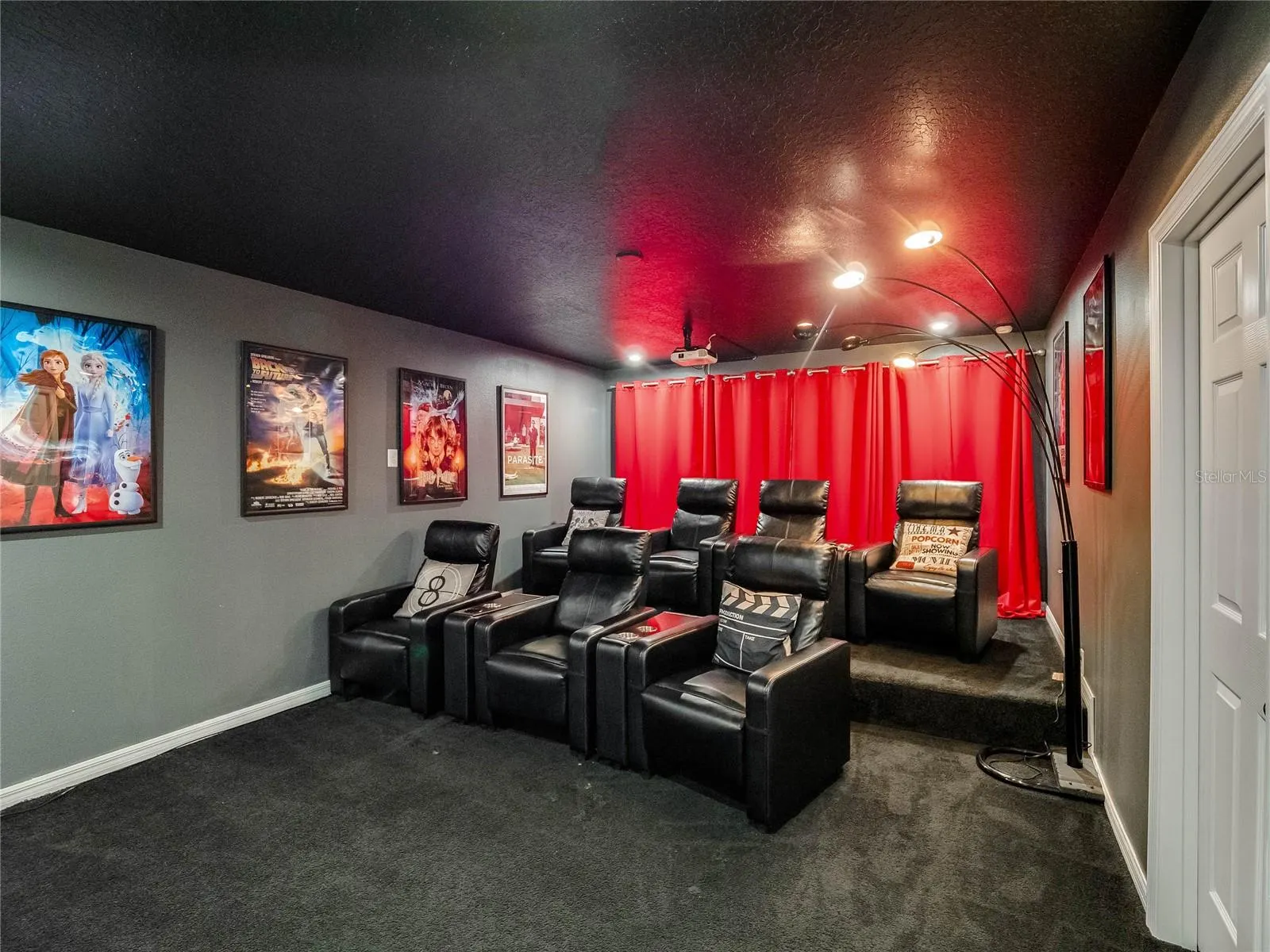 8951 HILTON RIDGE AVE