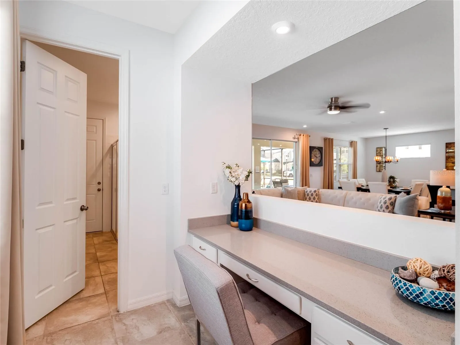 8951 HILTON RIDGE AVE