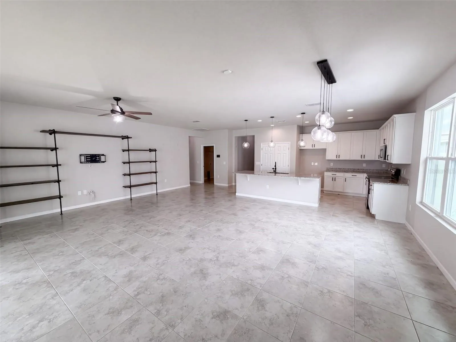 964 CORBIN CIR SW