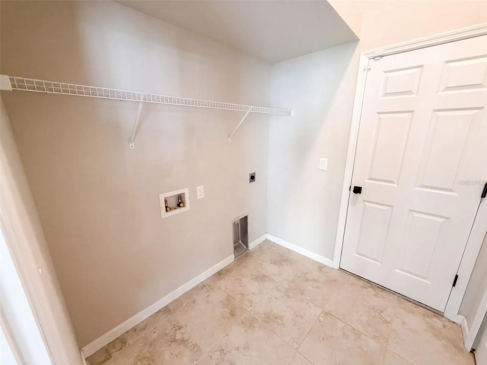 964 CORBIN CIR SW