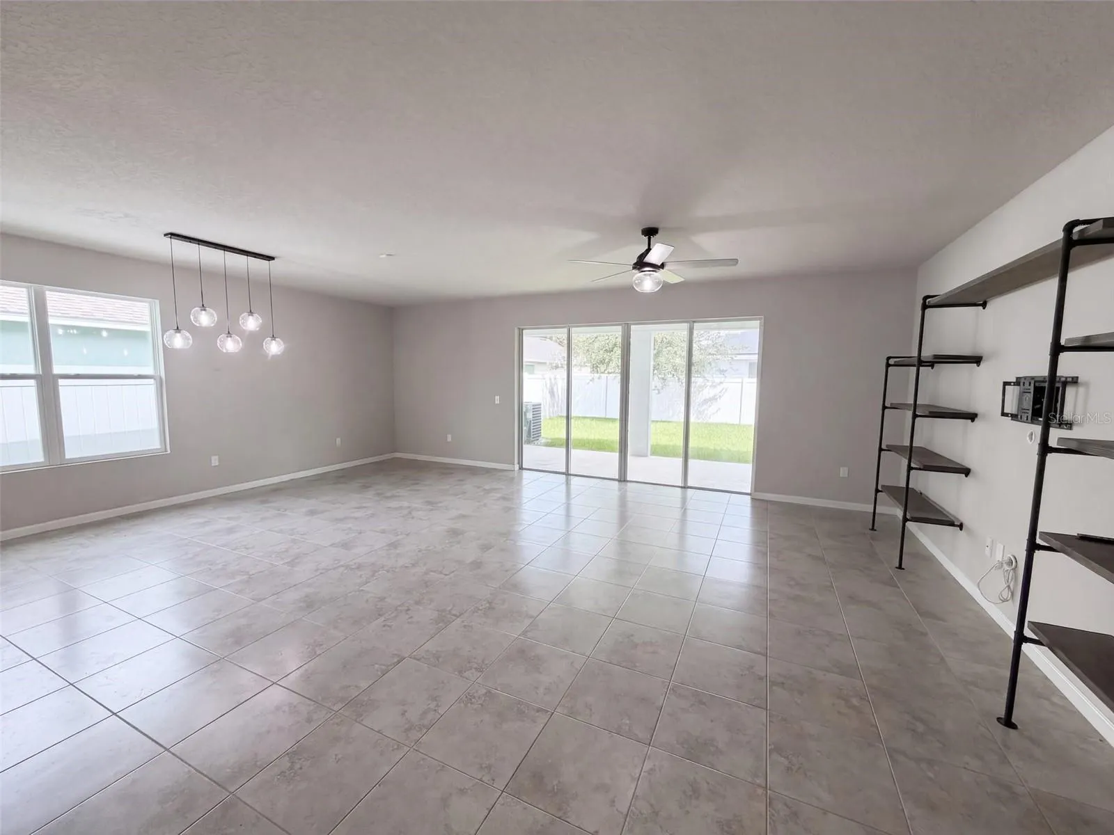 964 CORBIN CIR SW
