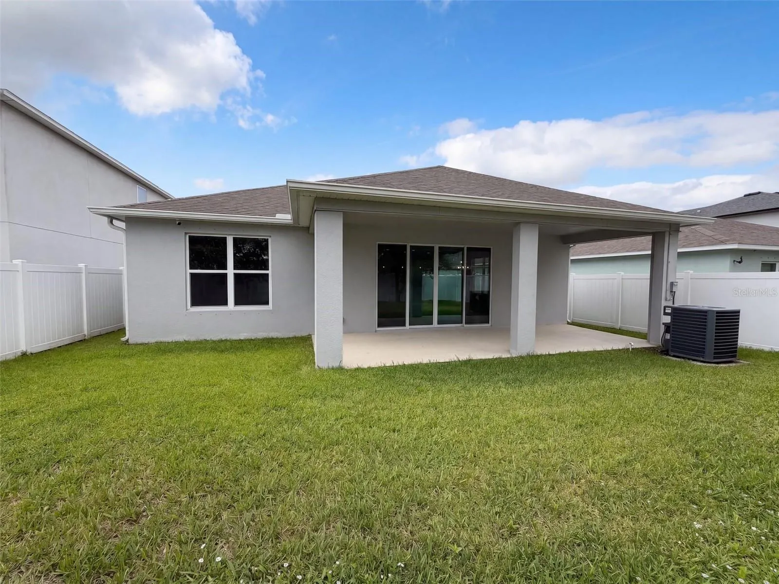 964 CORBIN CIR SW