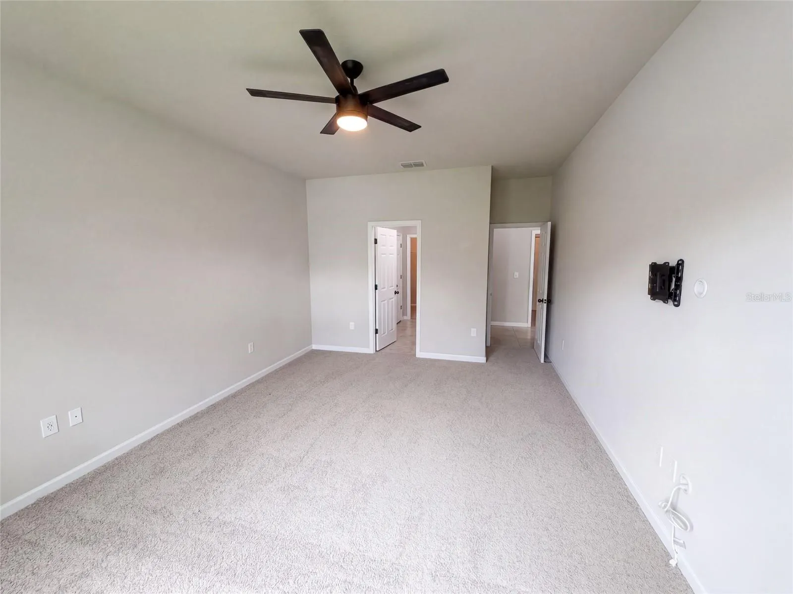 964 CORBIN CIR SW