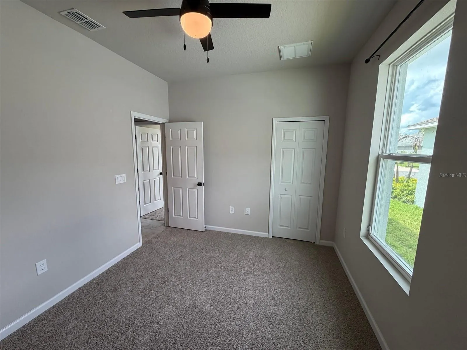 964 CORBIN CIR SW