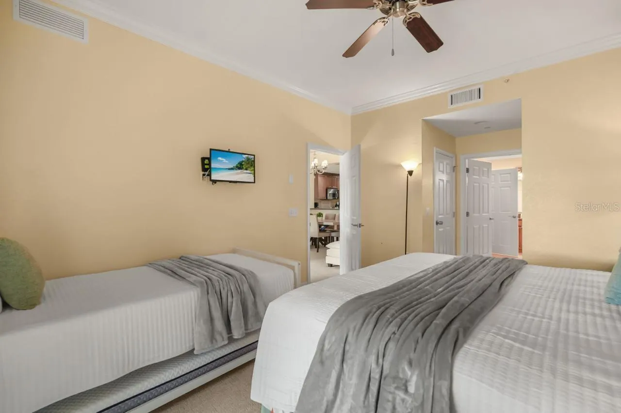 1116 SUNSET VIEW CIR #103 #103