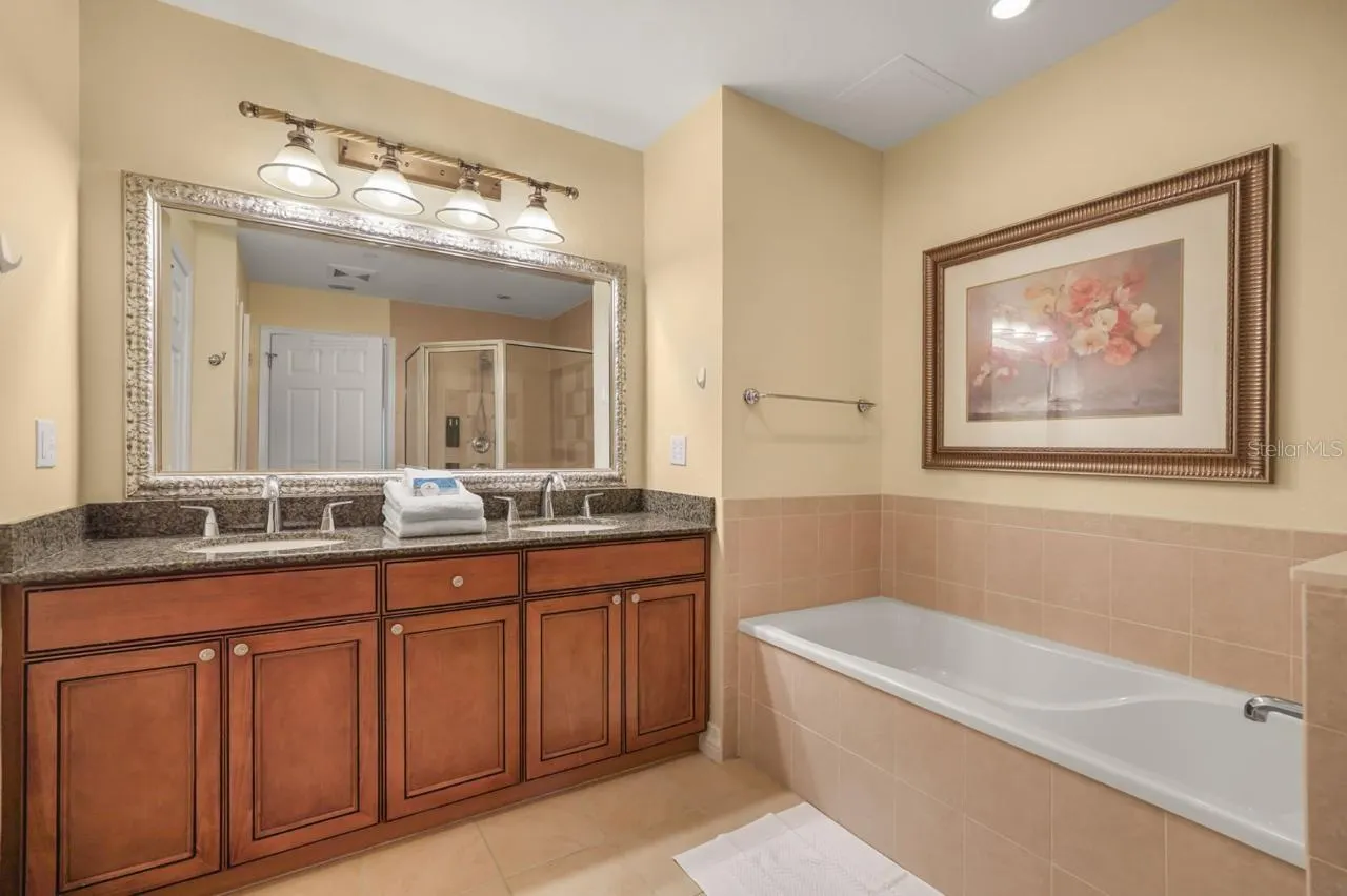 1116 SUNSET VIEW CIR #103 #103