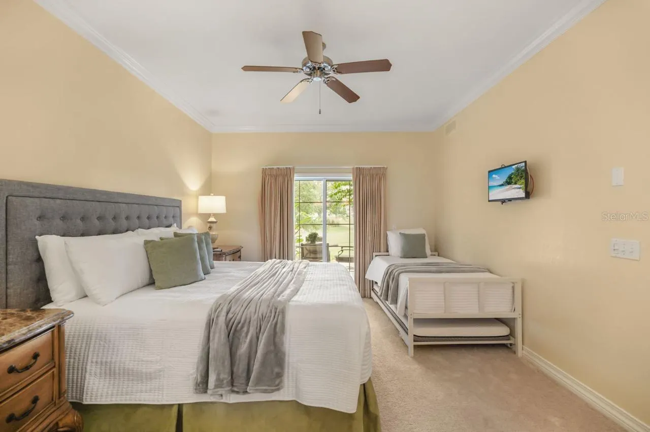 1116 SUNSET VIEW CIR #103 #103