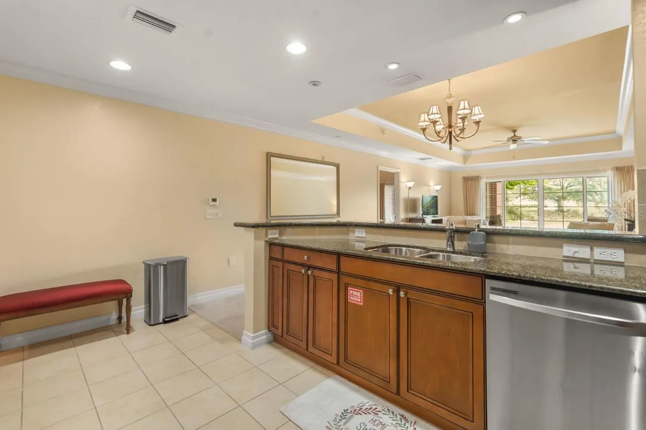 1116 SUNSET VIEW CIR #103 #103